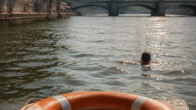 Europe Faces Alarming Heatwave: Record Drowning Incidents Rise | transfer premier league 2022, solit