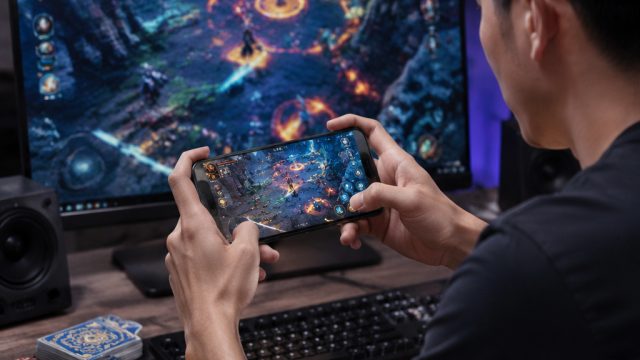 Exploring the Future of Mobile Gaming: Trends to Watch