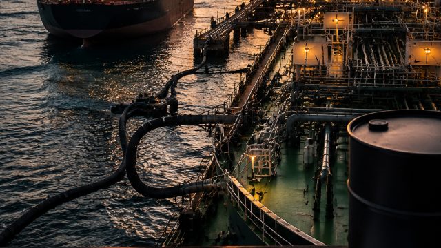 Oil Market Update: Tanker Traffic Increases Amid Iran-US Negotiations